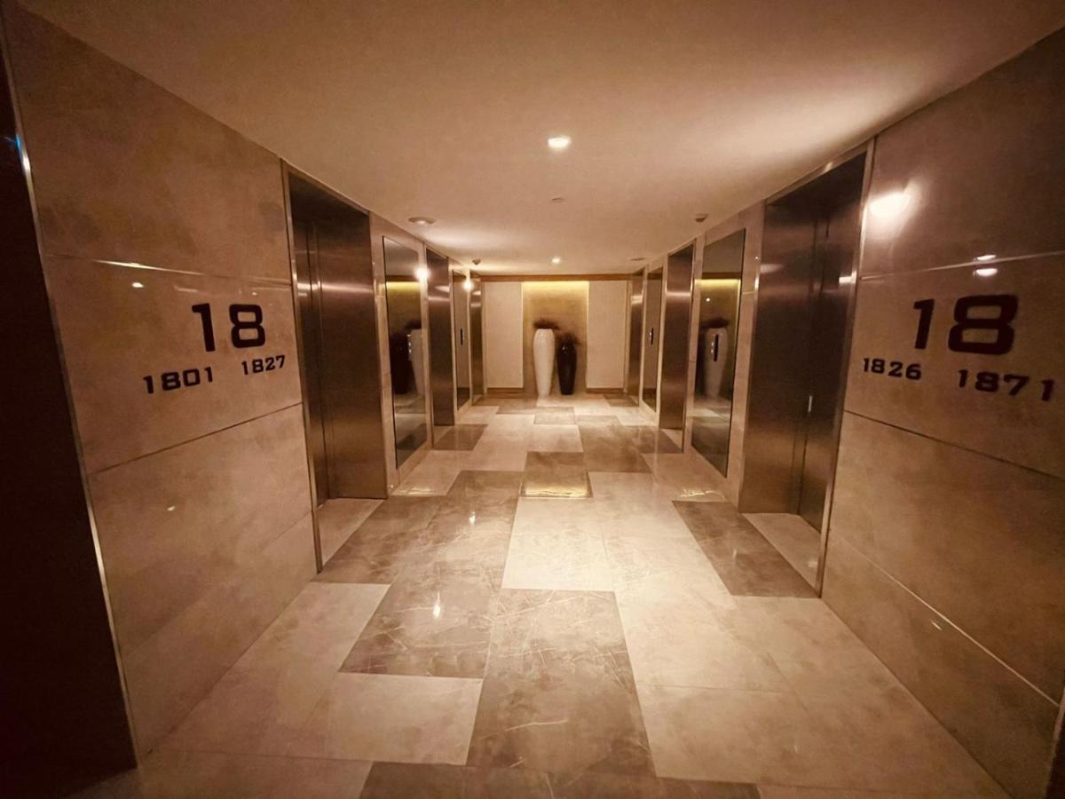 Orbi City 巴统 外观 照片